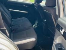 https://riyasewana.com/uploads/kia-kia-sorento-2421034617185.jpg