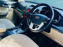 https://riyasewana.com/uploads/kia-kia-sorento-312001524561.jpg