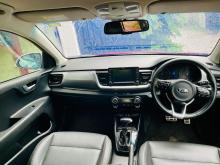 https://riyasewana.com/uploads/kia-kia-stonic-1115272117645.jpg