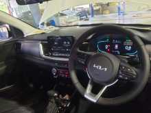 https://riyasewana.com/uploads/kia-kia-stonic-2025-2517393912574.jpg