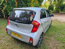 https://riyasewana.com/uploads/kia-picanta-171520136756.jpg