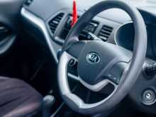https://riyasewana.com/uploads/kia-picanto-2016-26130617144.jpg