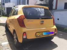 https://riyasewana.com/uploads/kia-picanto-2016-615114412562.jpg