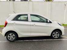https://riyasewana.com/uploads/kia-picanto-2017-197121312344.jpg