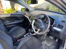 https://riyasewana.com/uploads/kia-picanto-251516574793.jpg