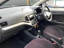 https://riyasewana.com/uploads/kia-picanto-2612075422833.jpg