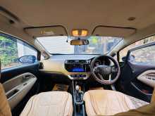 https://riyasewana.com/uploads/kia-rio-2015-58063612933.jpg