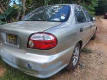 Kia Sephia 2000 Car