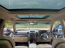 https://riyasewana.com/uploads/kia-sorento-1-12-18195940193.jpg