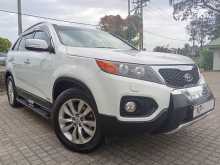 https://riyasewana.com/uploads/kia-sorento-1-12-18195940555.jpg