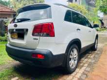 https://riyasewana.com/uploads/kia-sorento-1-12-2011-1712175512733.jpg