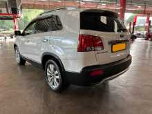 https://riyasewana.com/uploads/kia-sorento-1-12-2012-1322271512043.jpg