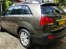 https://riyasewana.com/uploads/kia-sorento-1-12-2012-1812524712114.jpg