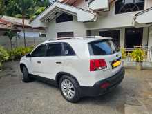 https://riyasewana.com/uploads/kia-sorento-1-12-2012-199382512432.jpg