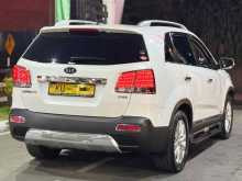 https://riyasewana.com/uploads/kia-sorento-1-12-2317253722452.jpg