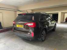 https://riyasewana.com/uploads/kia-sorento-1-14-1922580522063.jpg