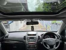 https://riyasewana.com/uploads/kia-sorento-1-14-2990941915.jpg