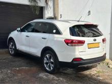 https://riyasewana.com/uploads/kia-sorento-1-2022255124105.jpg