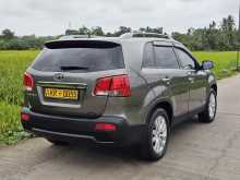 https://riyasewana.com/uploads/kia-sorento-2011-120404312204.jpg