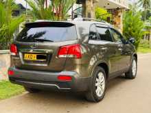 https://riyasewana.com/uploads/kia-sorento-2011-319094112464.jpg