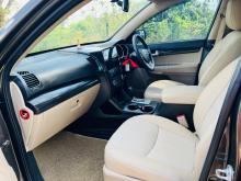 https://riyasewana.com/uploads/kia-sorento-2012-1117534017895.jpg