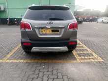https://riyasewana.com/uploads/kia-sorento-2012-1712124512443.jpg