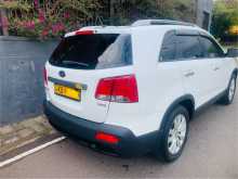 https://riyasewana.com/uploads/kia-sorento-2012-2412263712432.jpg