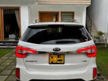 https://riyasewana.com/uploads/kia-sorento-2014-1618381612782.jpg