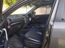 https://riyasewana.com/uploads/kia-sorento-2014-198303112174.jpg