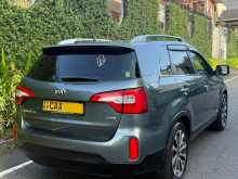https://riyasewana.com/uploads/kia-sorento-2014-210450912954.jpg