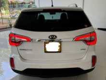 https://riyasewana.com/uploads/kia-sorento-2014-2717215512132.jpg