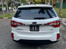 https://riyasewana.com/uploads/kia-sorento-2014-614234512572.jpg