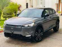 Honda VEZEL Z PLAY MOON ROOF 2024 SUV