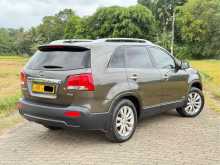 https://riyasewana.com/uploads/kia-sorento-3115175422733.jpg