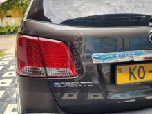 https://riyasewana.com/uploads/kia-sorento-petrol-15104422653586.jpg