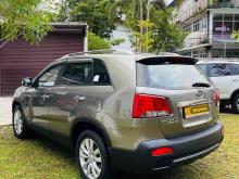 https://riyasewana.com/uploads/kia-sorento-petrol-29012724695.jpg