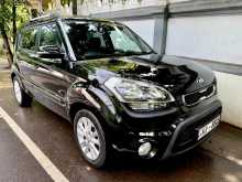 https://riyasewana.com/uploads/kia-soul-2013-510260312881.jpg