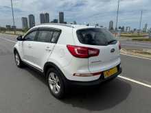 https://riyasewana.com/uploads/kia-sportage-2012-1722444012103.jpg