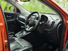https://riyasewana.com/uploads/kia-sportage-orange-9831266574.jpg