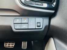 https://riyasewana.com/uploads/kia-stonic-8135422284.jpg