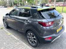 https://riyasewana.com/uploads/kia-stonic-highest-2020-107454712324.jpg
