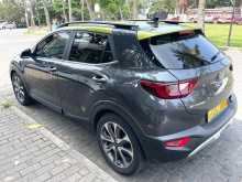 https://riyasewana.com/uploads/kia-stonic-t-gdi-17110905793.jpg