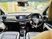https://riyasewana.com/uploads/kia-stronic-turbo-2020-1117174612114.jpg