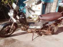 https://riyasewana.com/uploads/kinetic-moped-100-117275413103.jpg