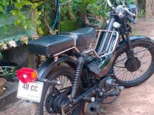 Kinetic Safari 2016 Motorbike
