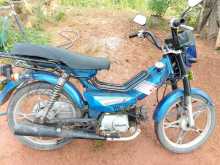 Kinetic Safari 2015 Motorbike