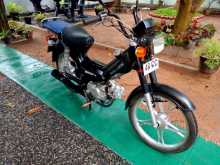 Kinetic Safari 2016 Motorbike