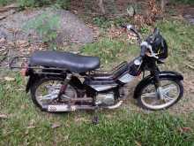 Kinetic Safari 4s 2019 Motorbike