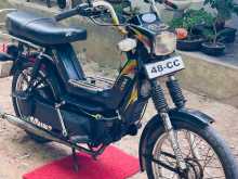 Kinetic Safari 2015 Motorbike