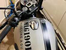 https://riyasewana.com/uploads/kmc-royal-enfield-613442813754.jpg